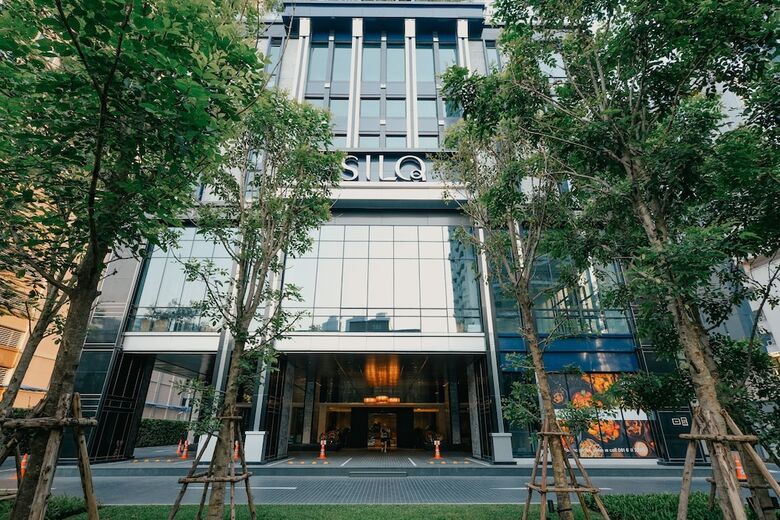 Silq Hotel And Residence