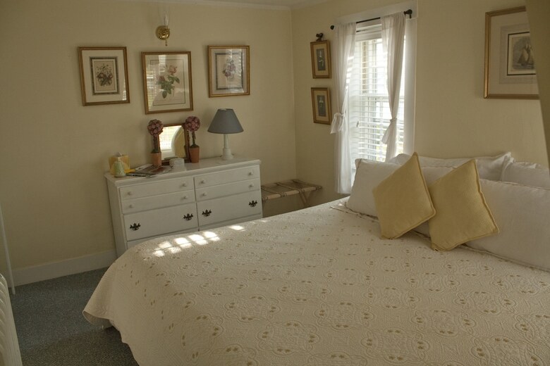 Bed & Breakfast The 1720 House