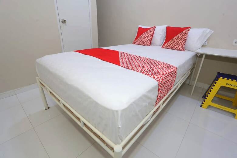Hotel Oyo 93356 Pondok Cirendeu