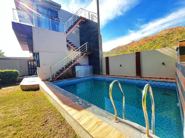 Hotel Gobravo 2br Lux Villa Wt Pvt Pool Udapur