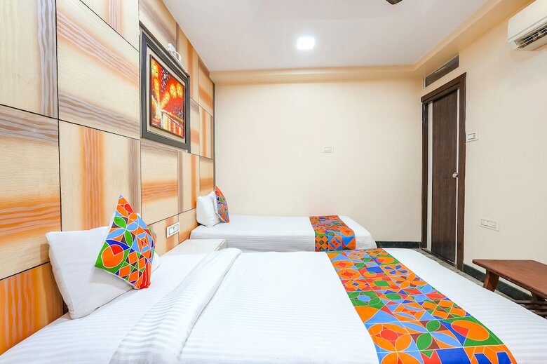 Hotel Fabexpress Raj Supreme Residency