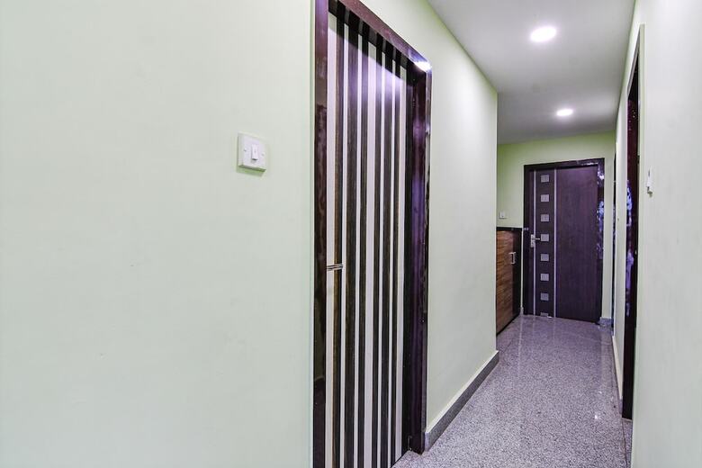 Hotel Fabexpress Laxmi Inn
