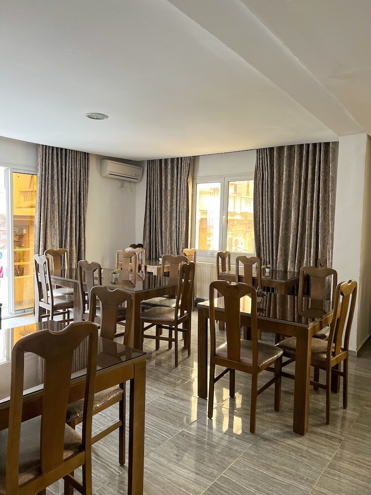 Hotel H�tel M�tropole R�sidence