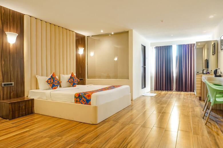 Fabhotel Dreams Inn