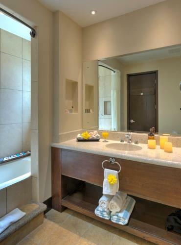 Casa Conde Beach Front Hotel