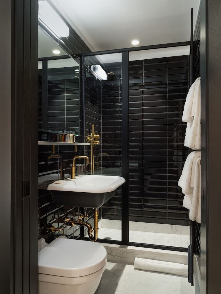 The Moore, A Member Of Design Hotels