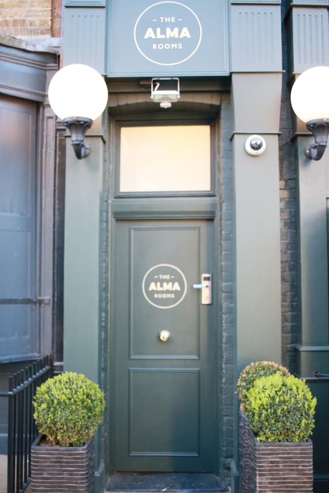 Hotel Alma Rooms