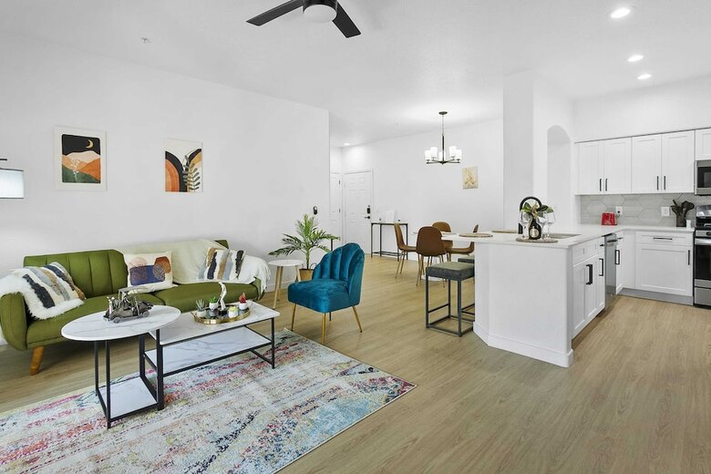 Aparthotel Two Glendale Cozysuites With Pool 2 & 9