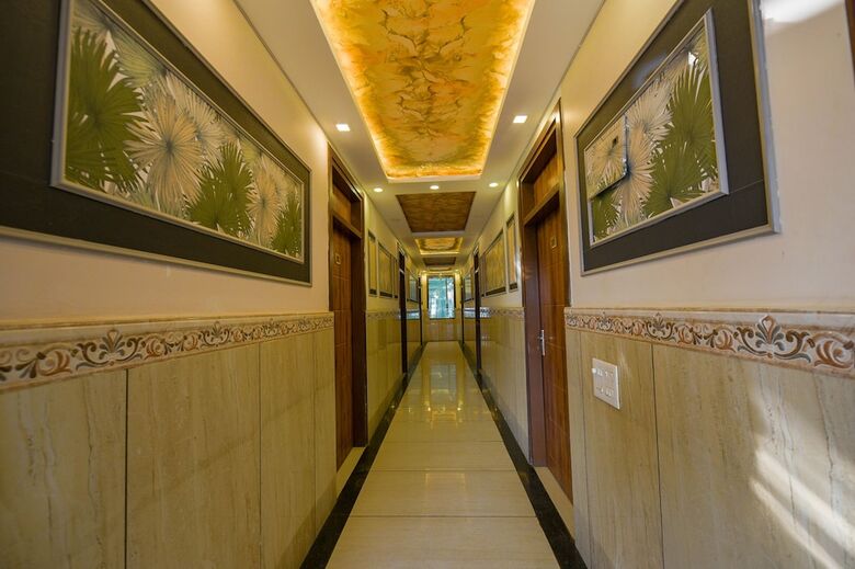 Fabhotel 4 Seasons