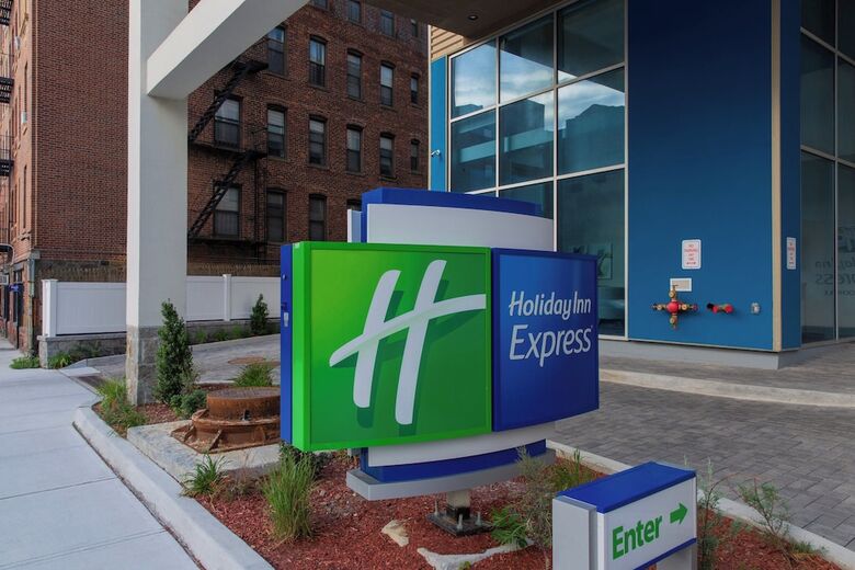 Hotel Holiday Inn Express New Rochelle By Ihg