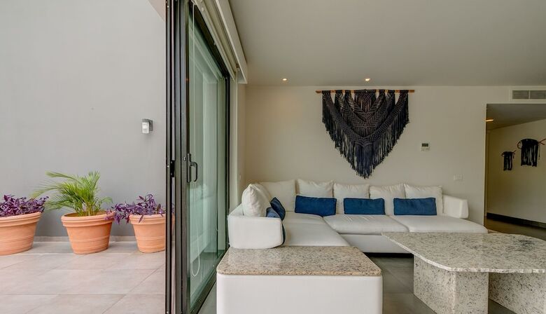 Hotel Nick Price By Stella Rentals