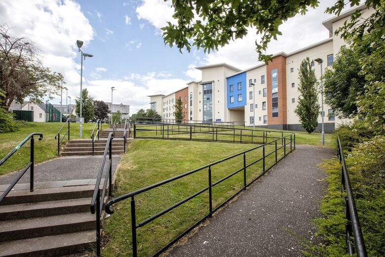 Belmont Apartments And Rooms