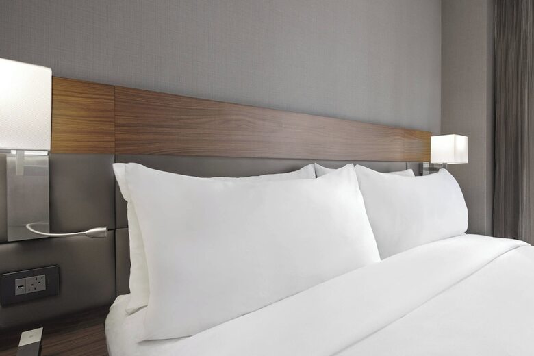 AC Hotel St. Louis Central West End