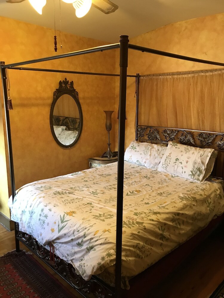 Trade Winds Bed And Breakfast