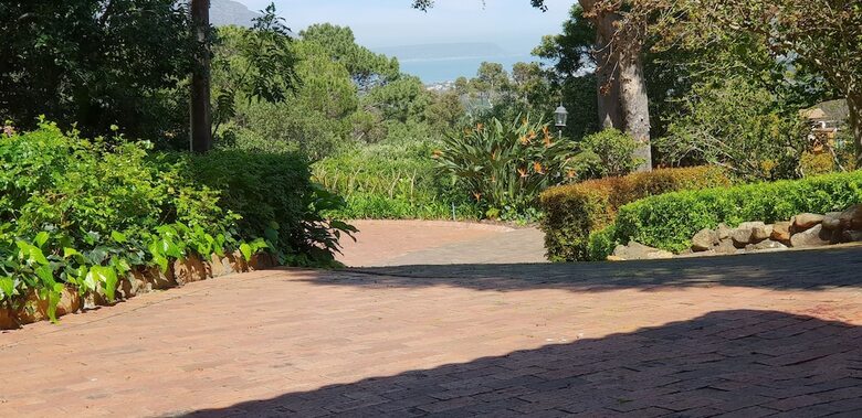 Cap Serein Guest House