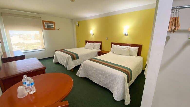 Hotel Enterprise Inn Poliforum
