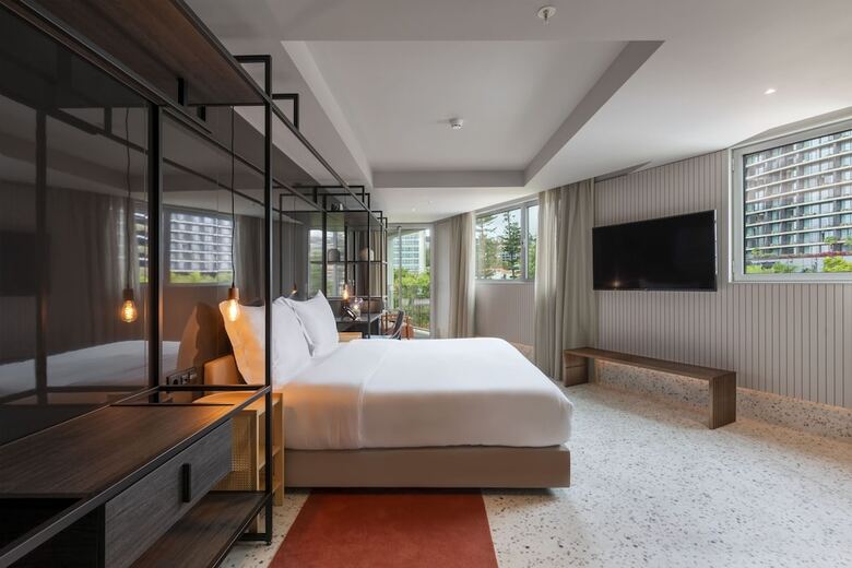 Hotel Next - Savoy Signature