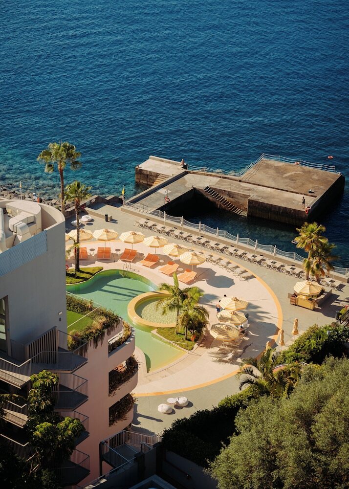Hotel Next - Savoy Signature