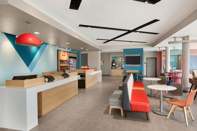 Avid Hotel Toronto - Vaughan Southwest By Ihg