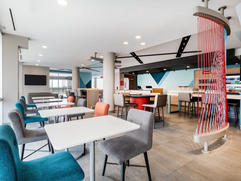 Avid Hotel Toronto - Vaughan Southwest By Ihg