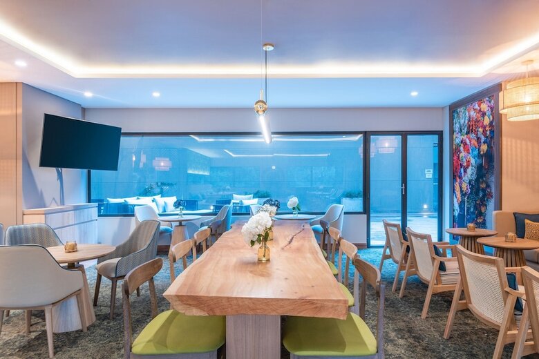 Hotel Fairfield By Marriott Medellin Sabaneta
