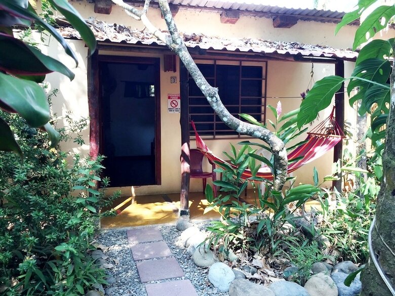 Hotel Tropical Sands Dominical Eco Inn