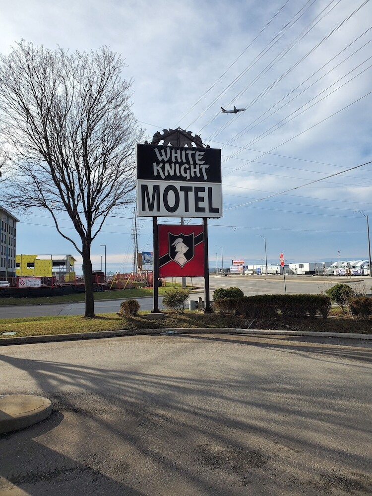 White Knight Motel