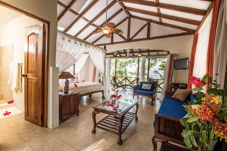 Hotel Popa Paradise Beach Resort