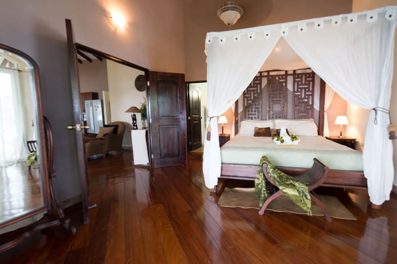 Hotel Popa Paradise Beach Resort