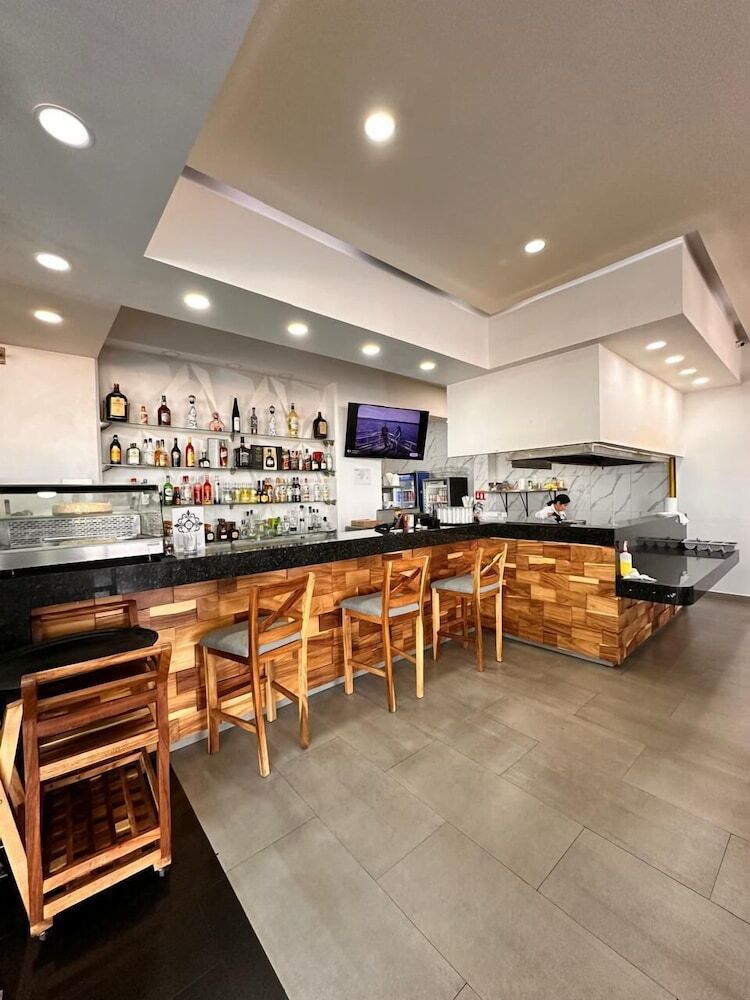 Hotel Bugari Aeropuerto Guadalajara