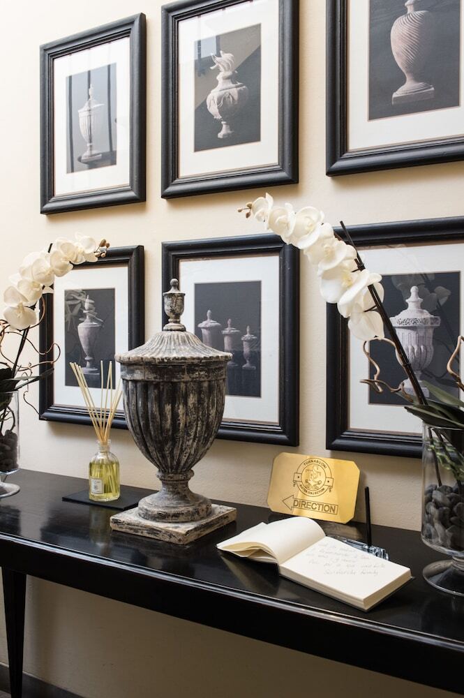 Residencia Tornabuoni Suites Collection