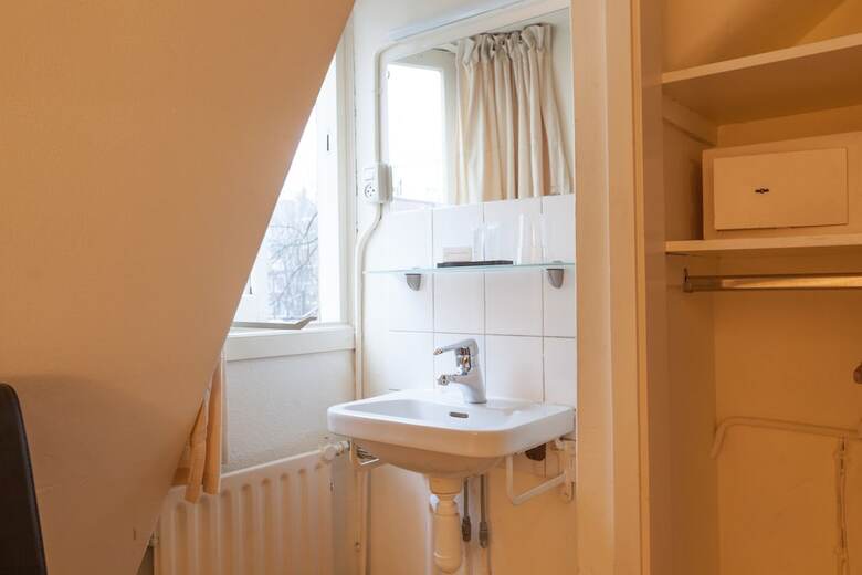 Townhouse Hotel