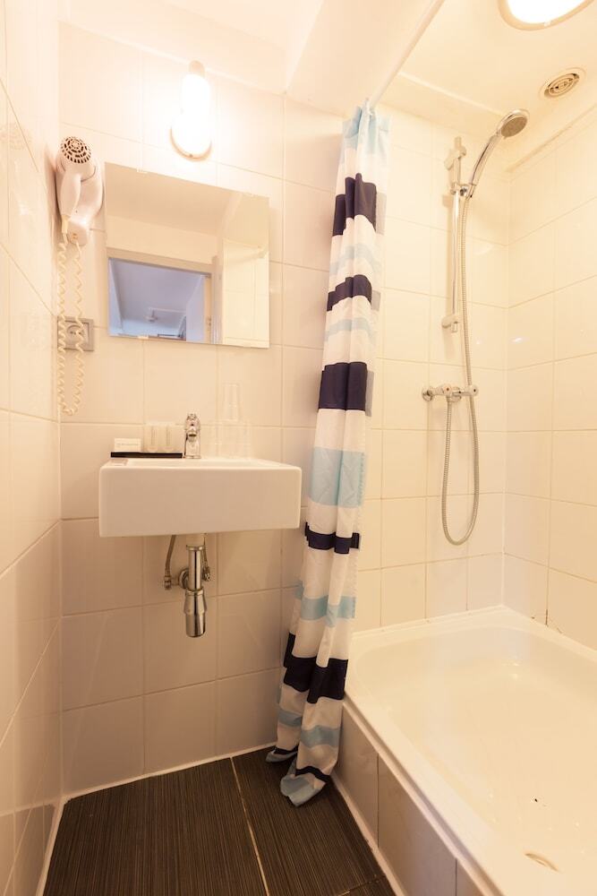 Townhouse Hotel
