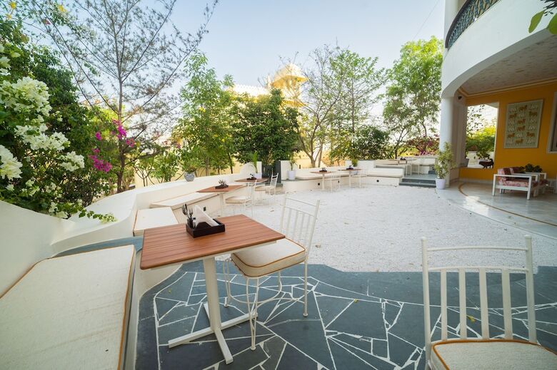 Hotel Devraj Villa-a Luxury Homestay With Pool