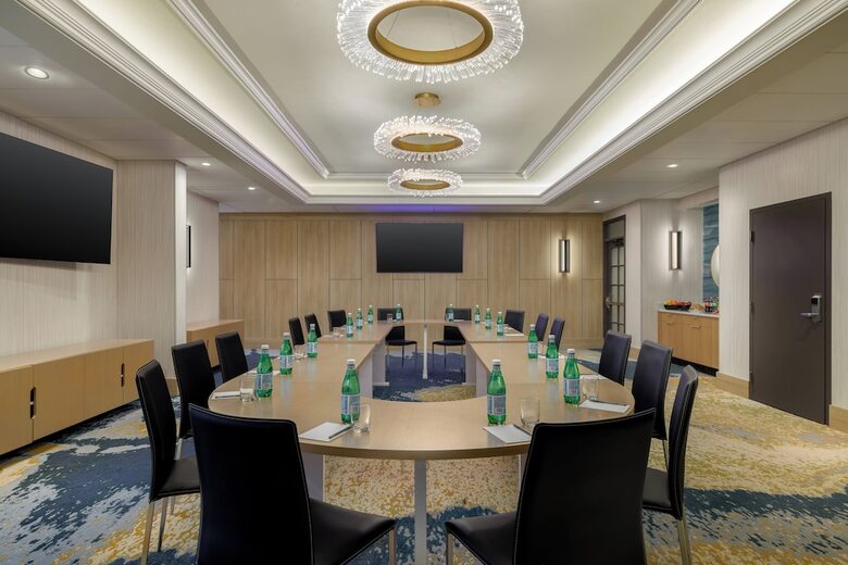 Hotel Indigo Detroit North ? Troy By Ihg