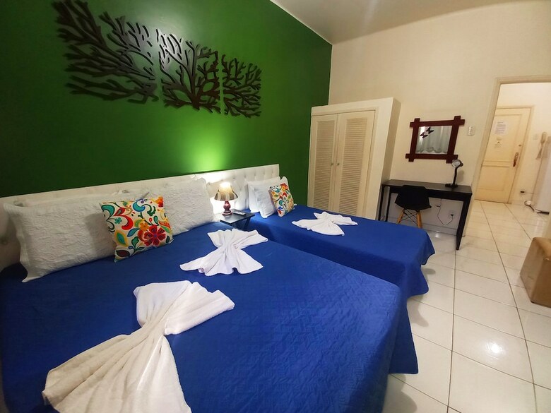 Apartamentos Copacabana By The Beach