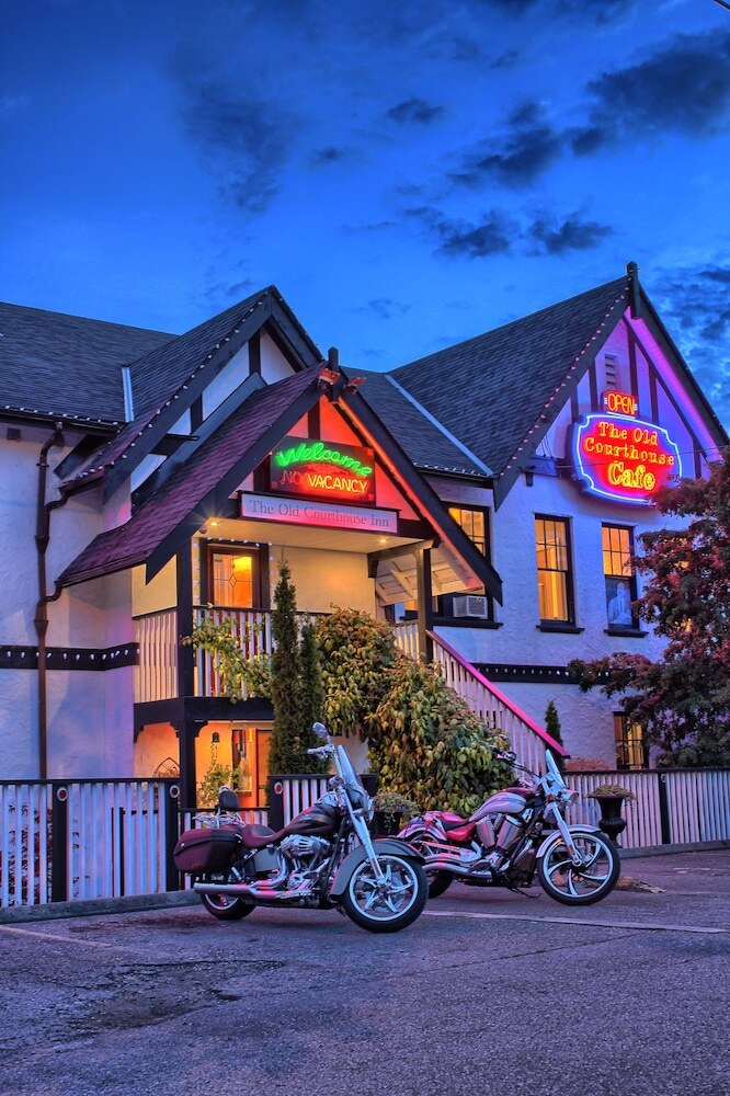 Hotel The Old Courthouse Inn