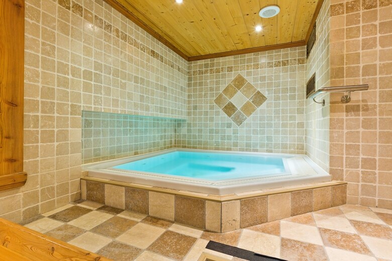 Hotel H�tel La Croix Saint Maurice