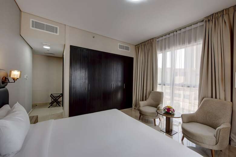 Hotel Regency Luxury Suites