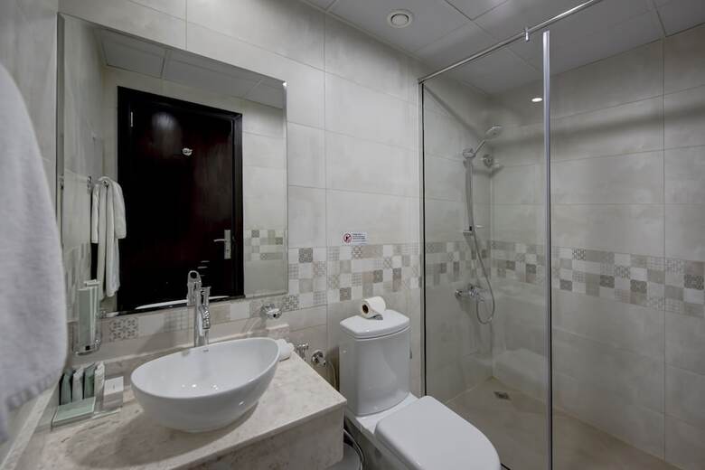 Hotel Regency Luxury Suites