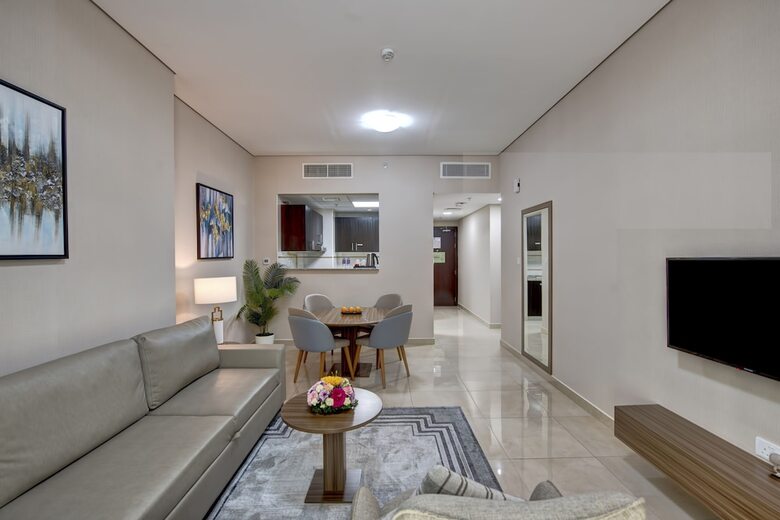 Hotel Regency Luxury Suites