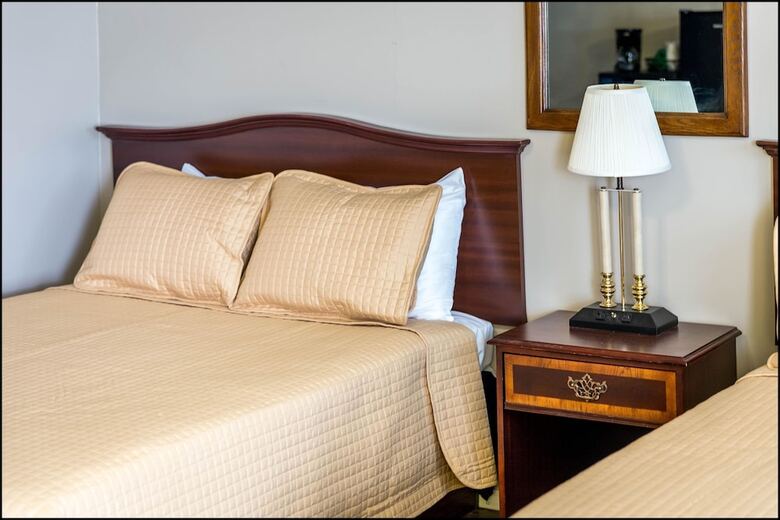 Hotel Marina Inn & Event Center