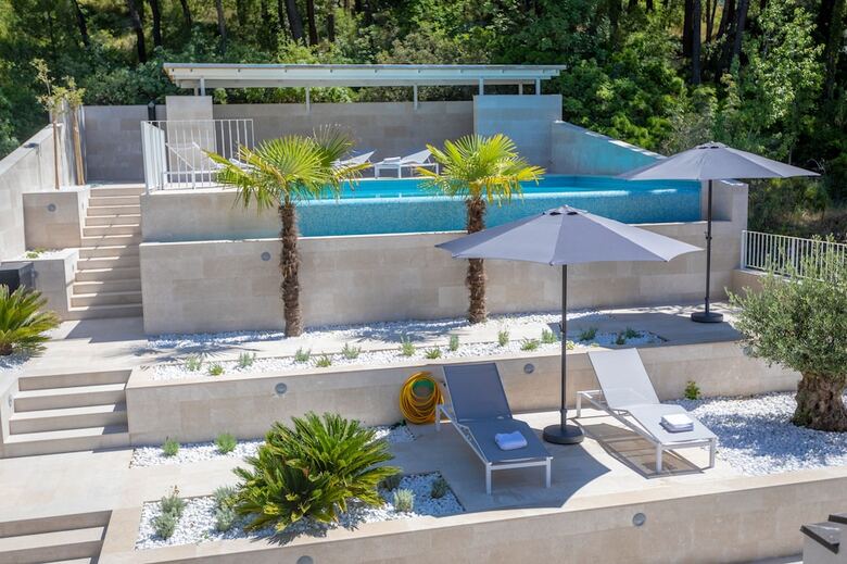 Villa Mt Brela