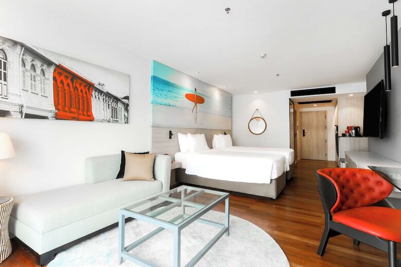 Hotel Radisson Red Phuket Patong Beach