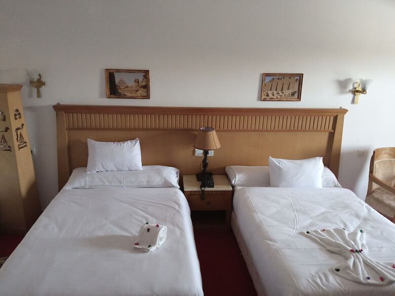 Hotel Regency Pyramids
