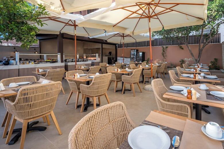 Hotel Pyri�