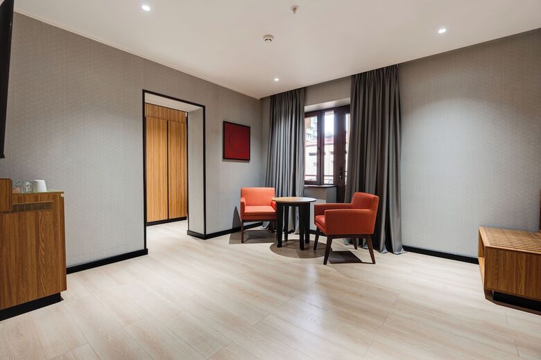 Hotel Ramada Encore By Wyndham Tashkent