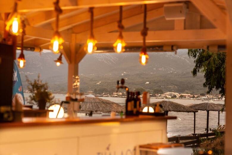 Robolla Beach Aparthotel