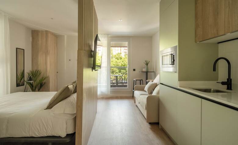 Hotel L�bere Pamplona Universidad