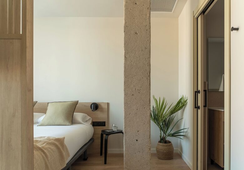 Hotel L�bere Pamplona Universidad